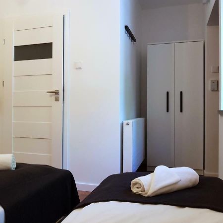 Apartamenty Metro Targowek Warschau Exterior foto