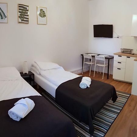 Apartamenty Metro Targowek Warschau Exterior foto