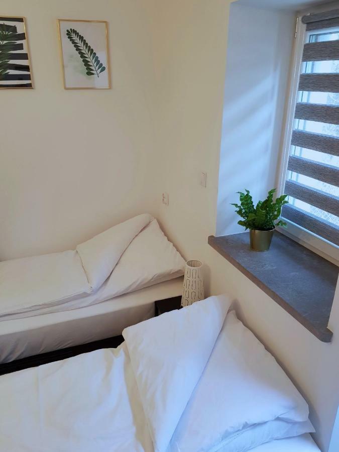 Apartamenty Metro Targowek Warschau Exterior foto
